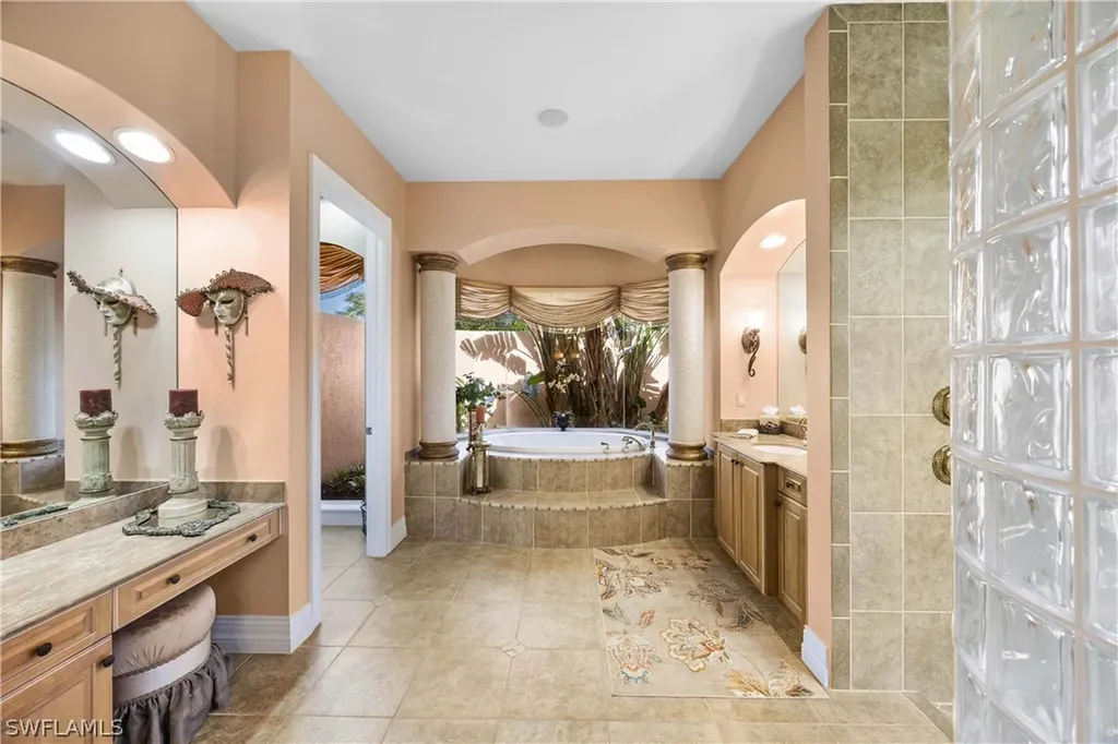 1687 Persimmon Drive Naples FL 34109