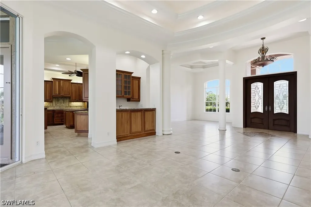 1687 Persimmon Drive Naples FL 34109