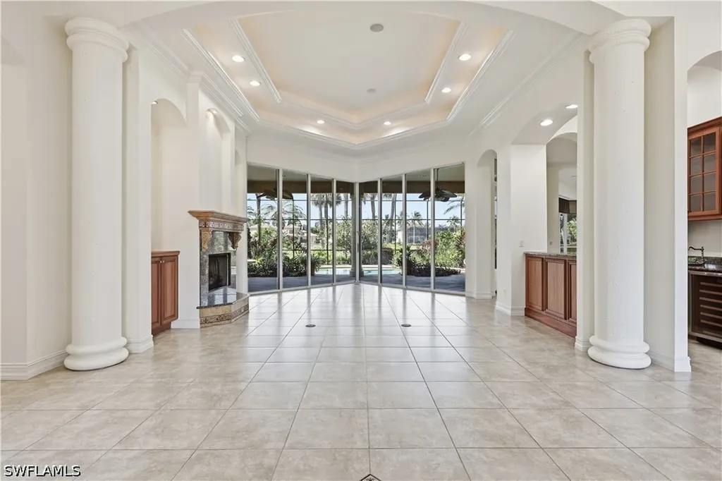1687 Persimmon Drive Naples FL 34109