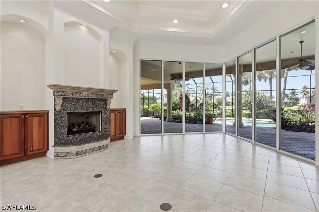 1687 Persimmon Drive Naples FL 34109