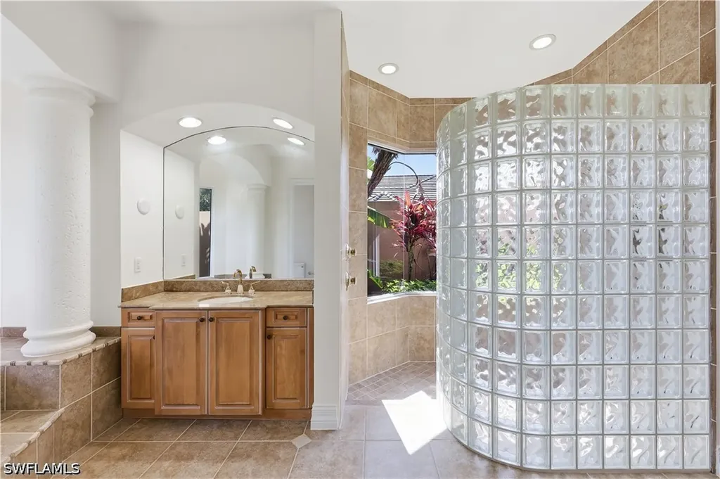 1687 Persimmon Drive Naples FL 34109