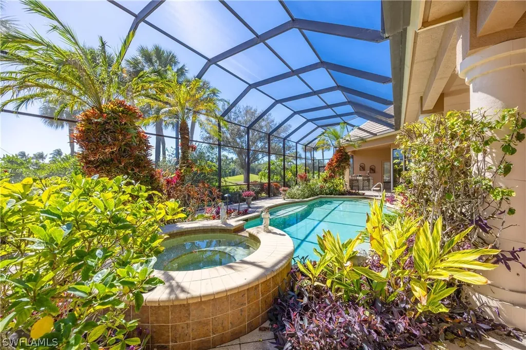 1687 Persimmon Drive Naples FL 34109