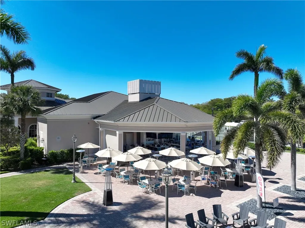 1687 Persimmon Drive Naples FL 34109