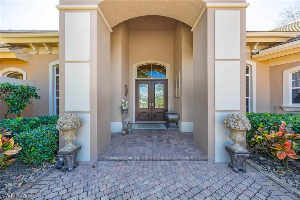 1687 Persimmon Drive Naples FL 34109