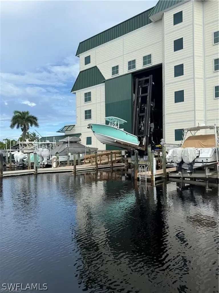 4751 Bonita Beach Road SW Bonita Springs FL 34134