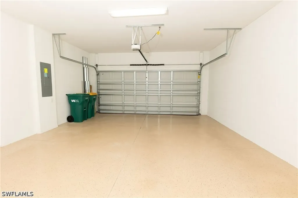 1645 Alameda Drive Naples FL 34120