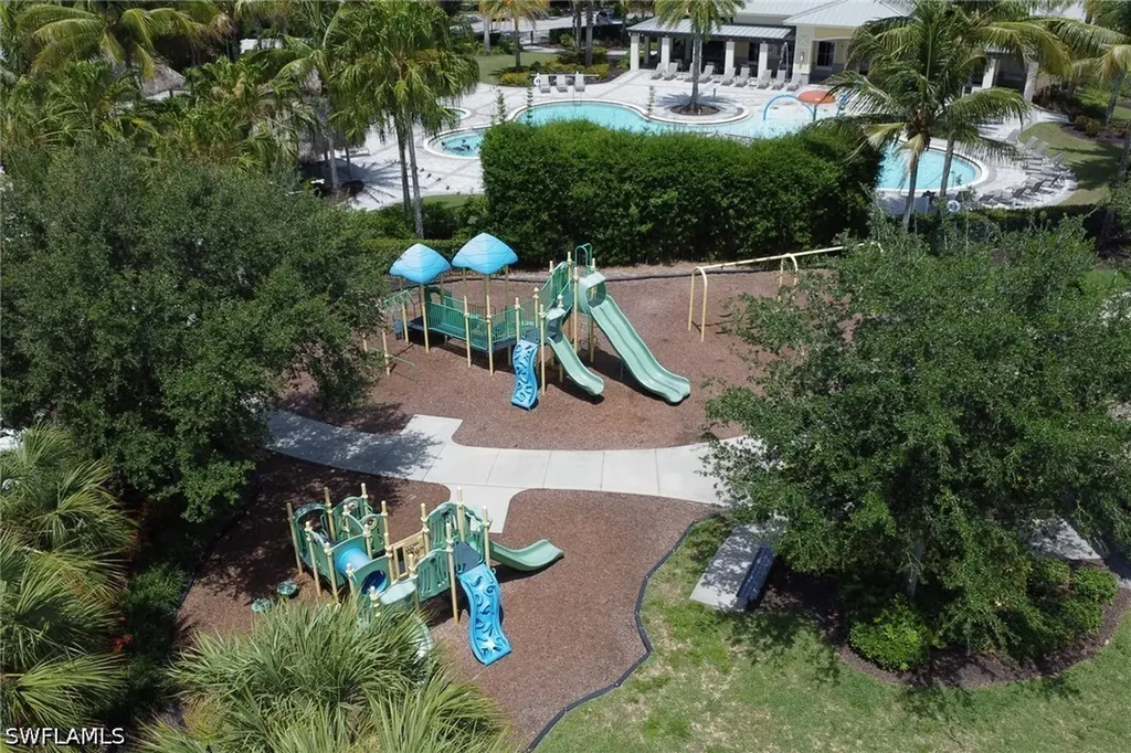 1645 Alameda Drive Naples FL 34120