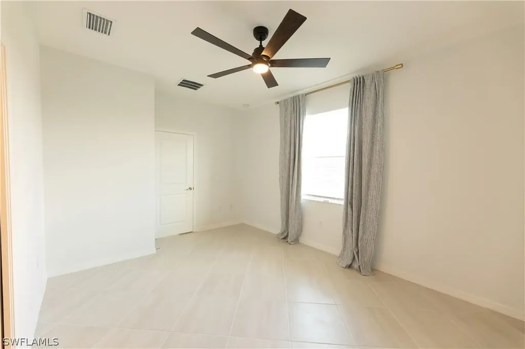1645 Alameda Drive Naples FL 34120