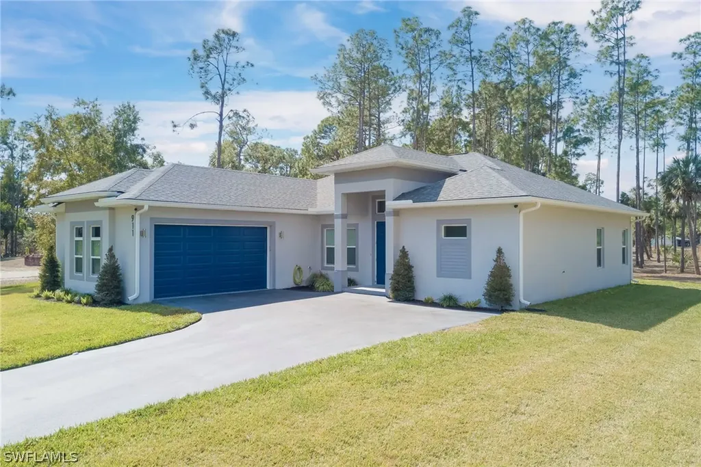 911 14th Street SE Naples FL 34117