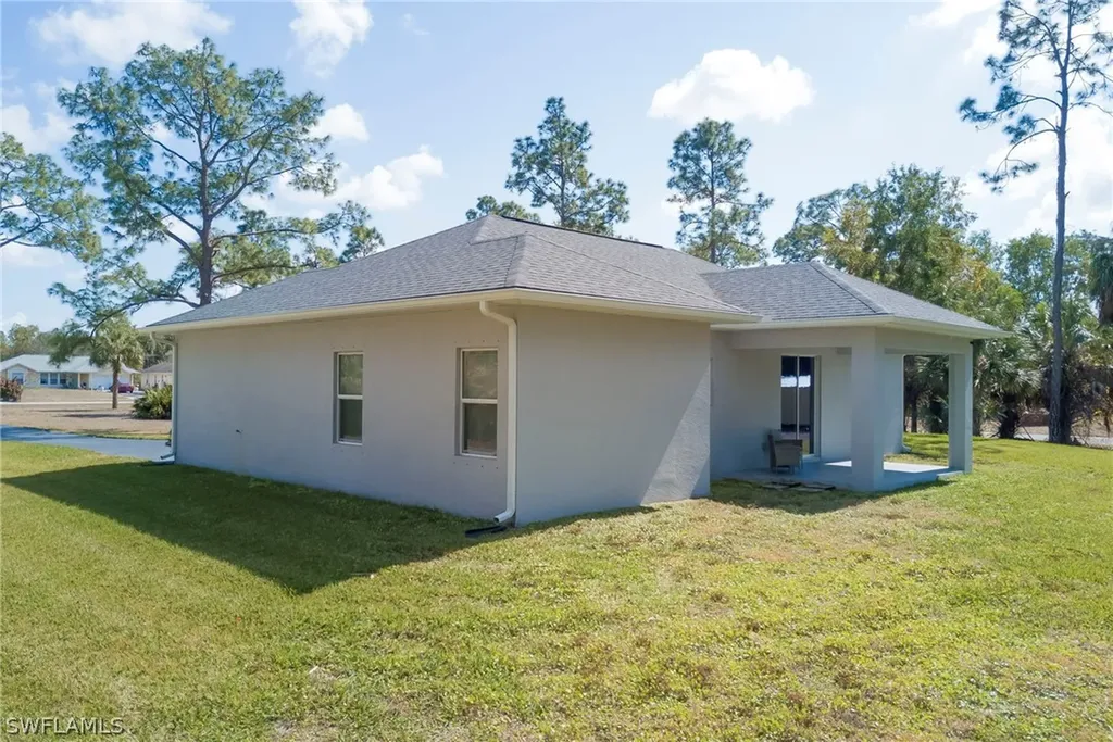 911 14th Street SE Naples FL 34117