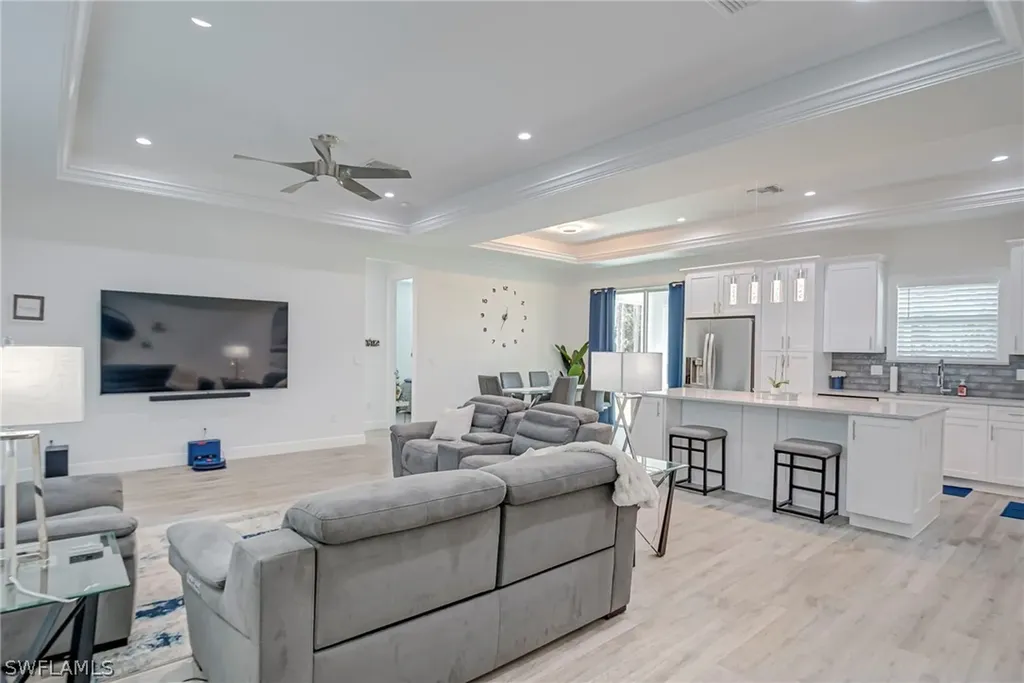 911 14th Street SE Naples FL 34117