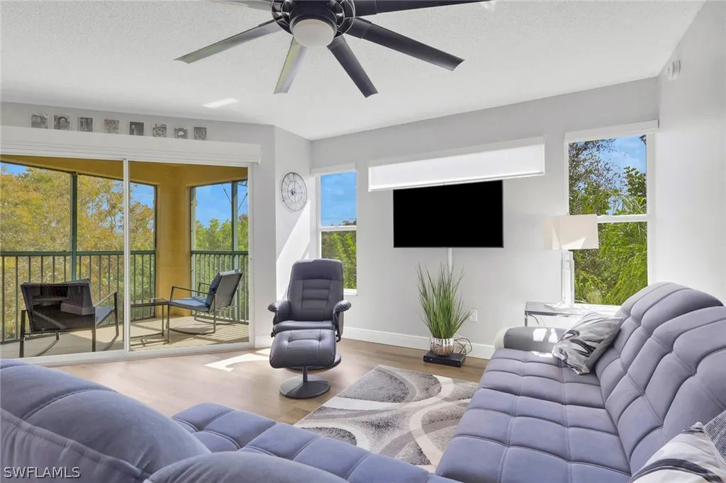 8851 Colonnades Court W Bonita Springs FL 34135