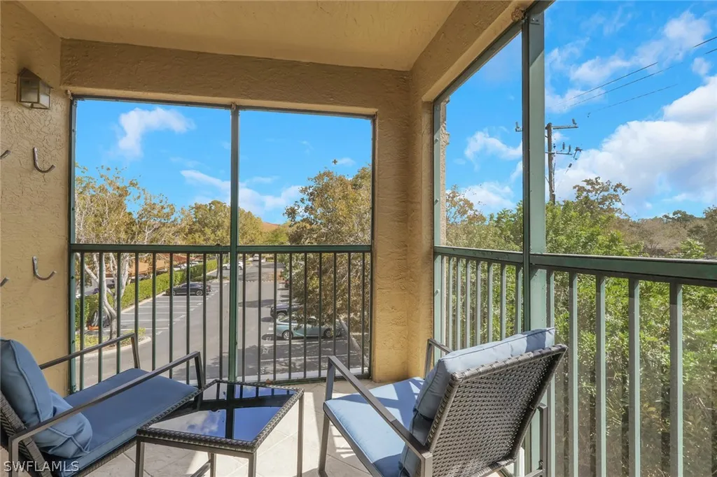 8851 Colonnades Court W Bonita Springs FL 34135