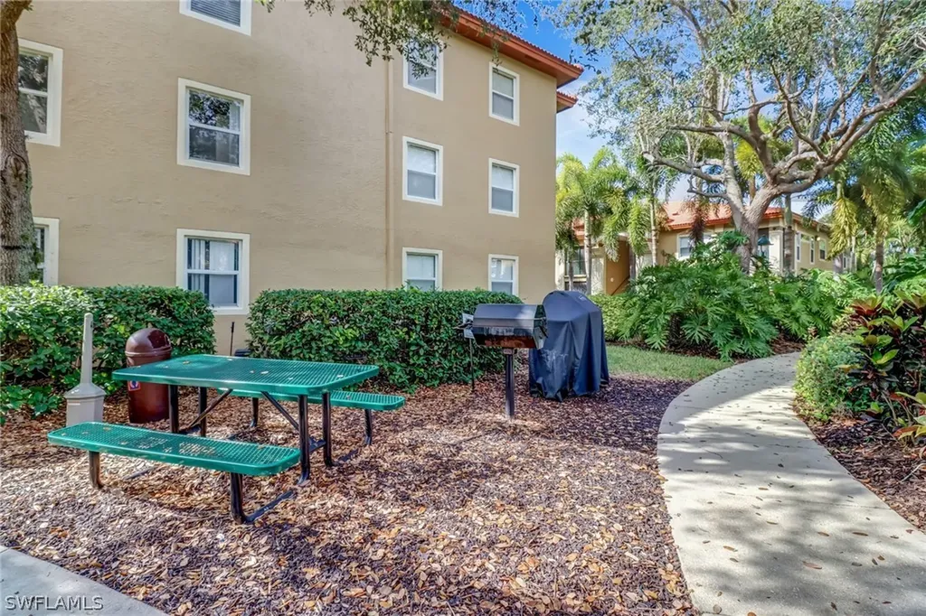 8851 Colonnades Court W Bonita Springs FL 34135