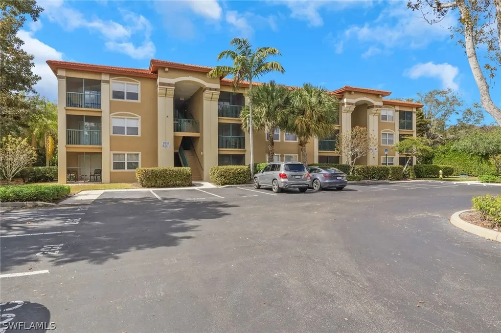 8851 Colonnades Court W Bonita Springs FL 34135