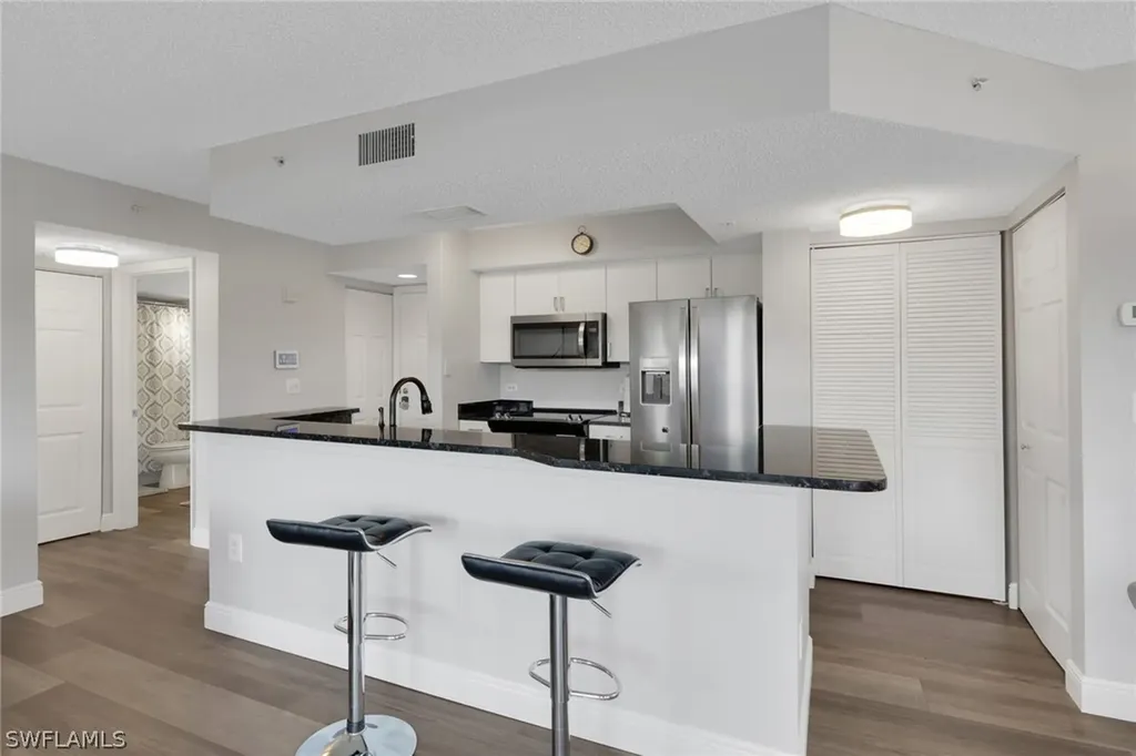 8851 Colonnades Court W Bonita Springs FL 34135