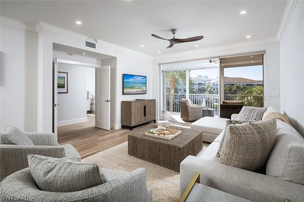7638 Pebble Creek Circle Naples FL 34108