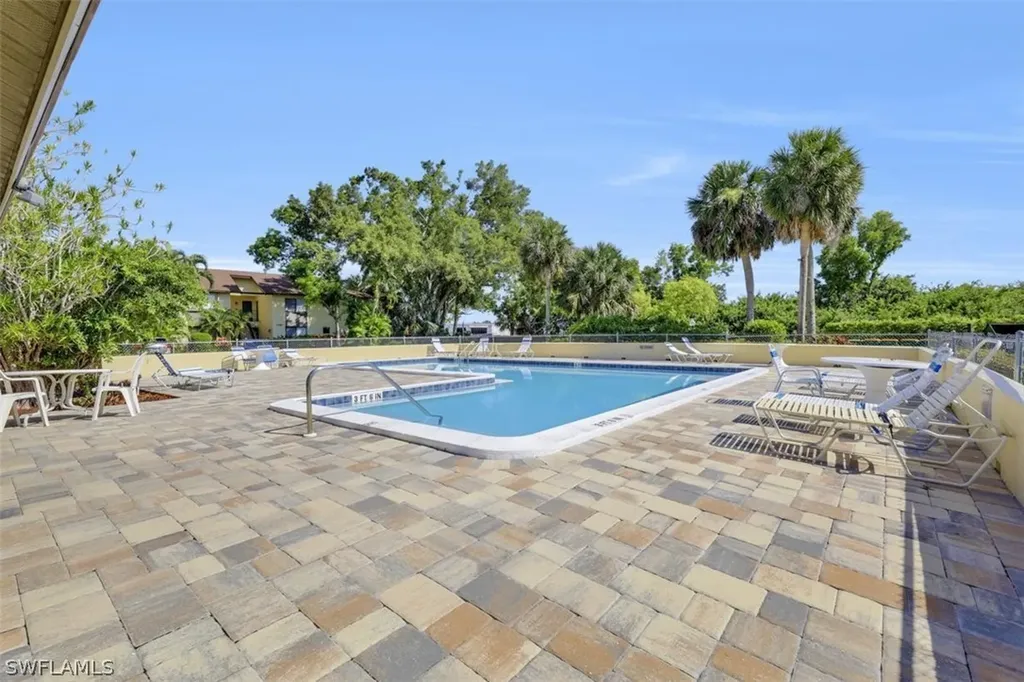 1390 Green Valley Circle Naples FL 34104