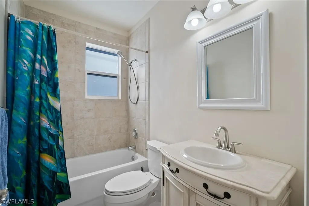 4011 Tarpon Avenue Bonita Springs FL 34134