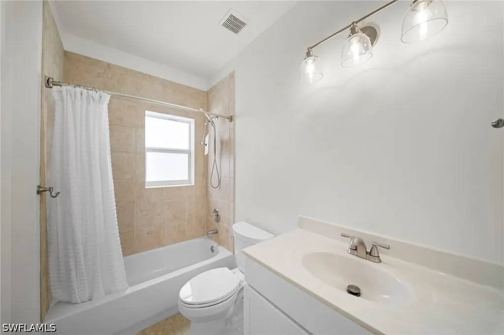 4011 Tarpon Avenue Bonita Springs FL 34134