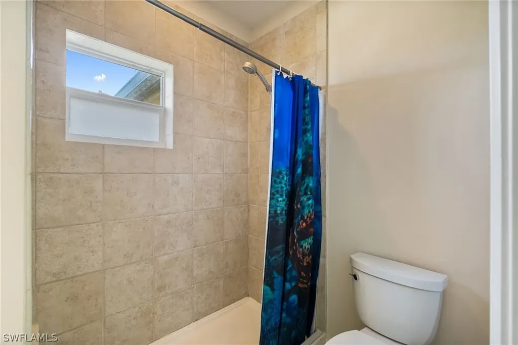 4011 Tarpon Avenue Bonita Springs FL 34134