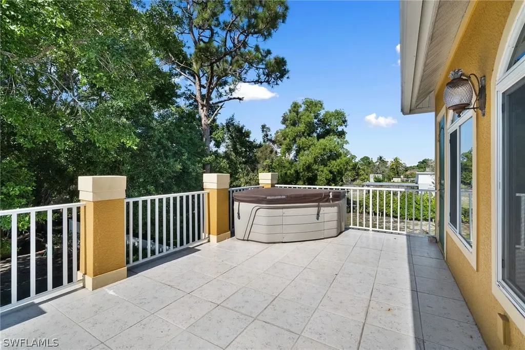 4011 Tarpon Avenue Bonita Springs FL 34134
