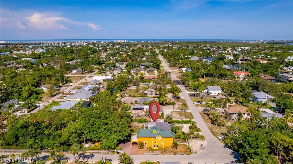 4011 Tarpon Avenue Bonita Springs FL 34134