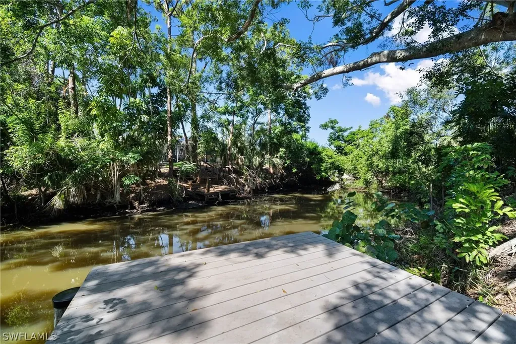 4011 Tarpon Avenue Bonita Springs FL 34134