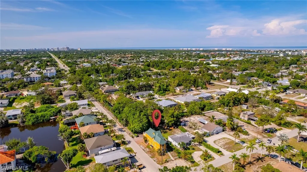 4011 Tarpon Avenue Bonita Springs FL 34134