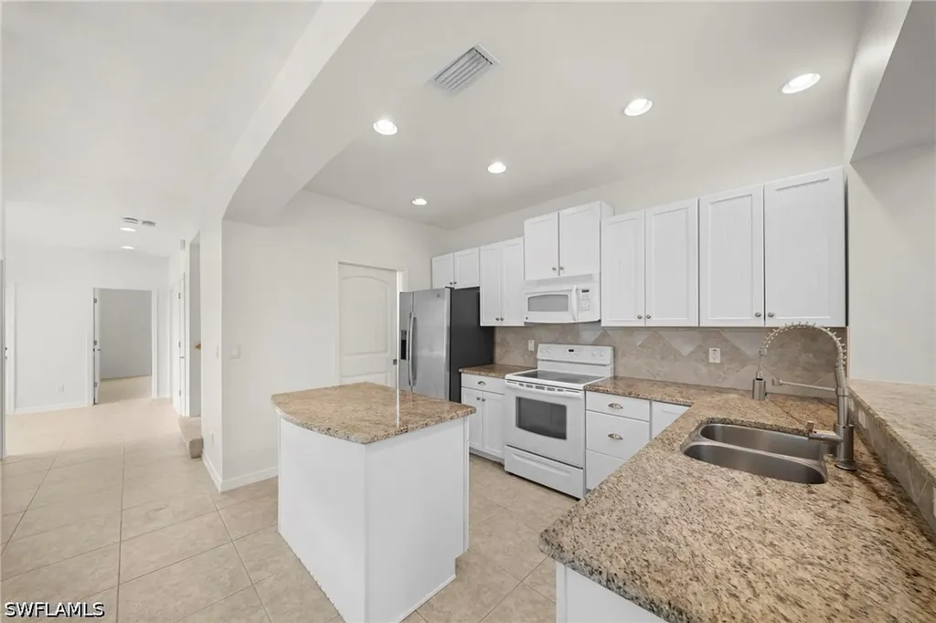4011 Tarpon Avenue Bonita Springs FL 34134