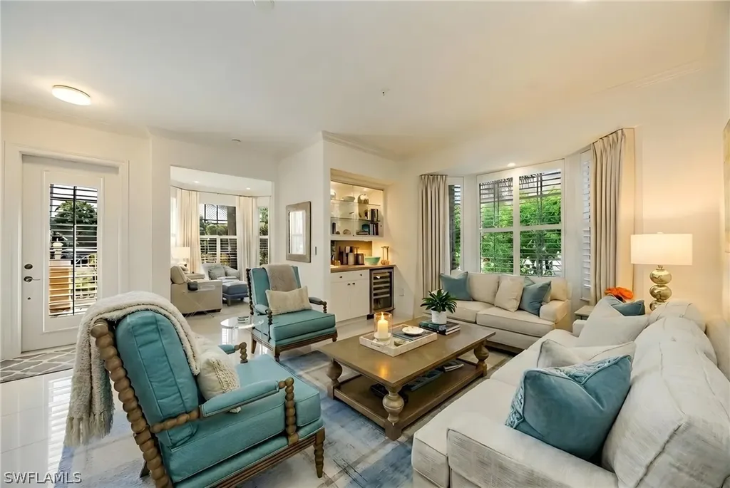 351 9th Avenue S Naples FL 34102