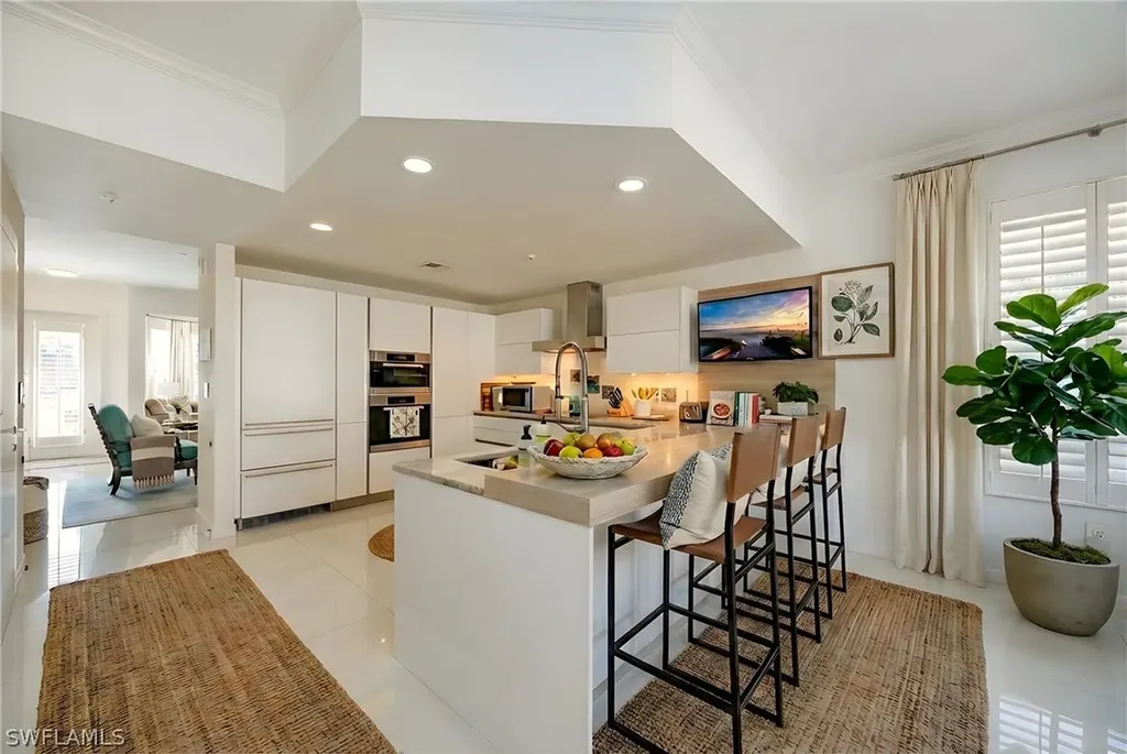 351 9th Avenue S Naples FL 34102