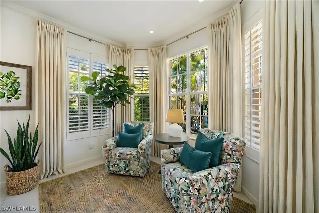 351 9th Avenue S Naples FL 34102