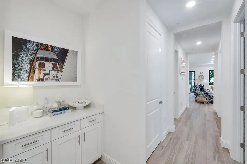 2472 Breakwater Way Naples FL 34112
