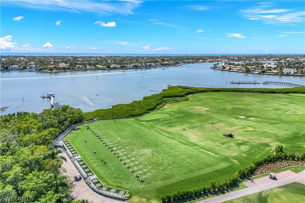 2472 Breakwater Way Naples FL 34112