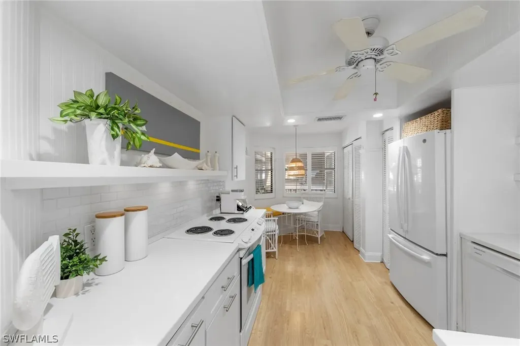 668 Wiggins Bay Drive Naples FL 34110