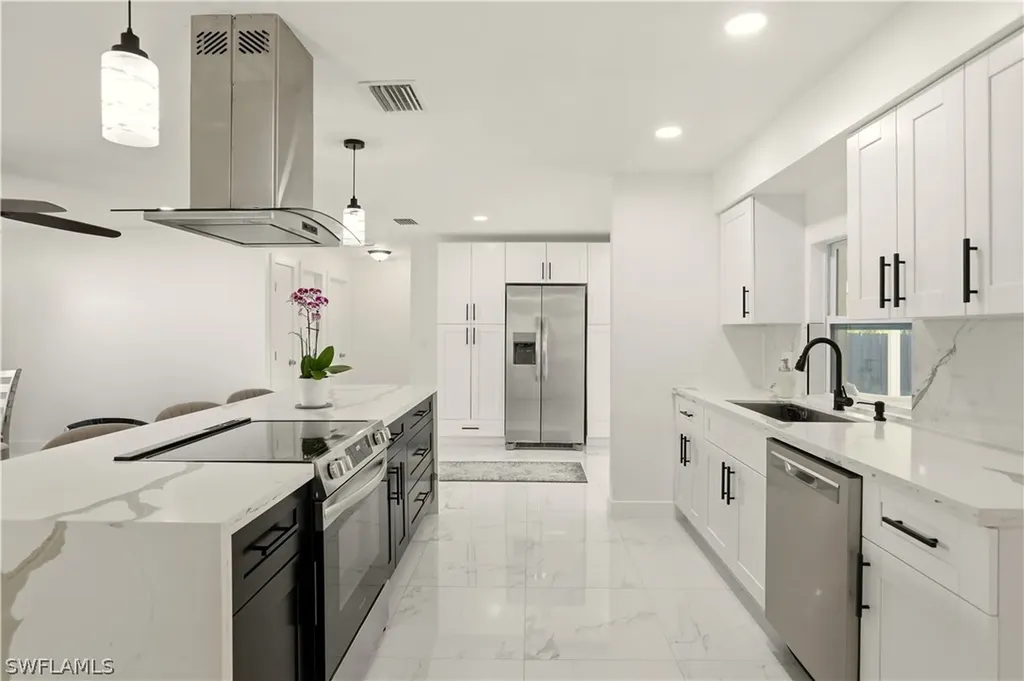 6055 Macbeth Lane Fort Myers FL 33908