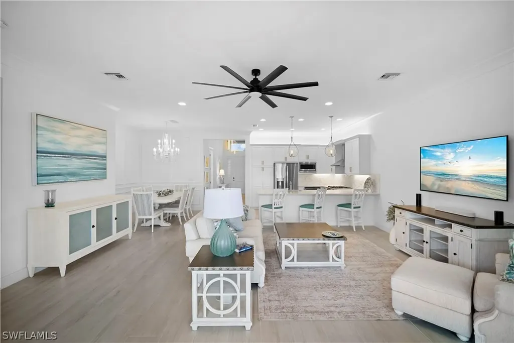 11555 Jacaranda Drive Naples FL 34120