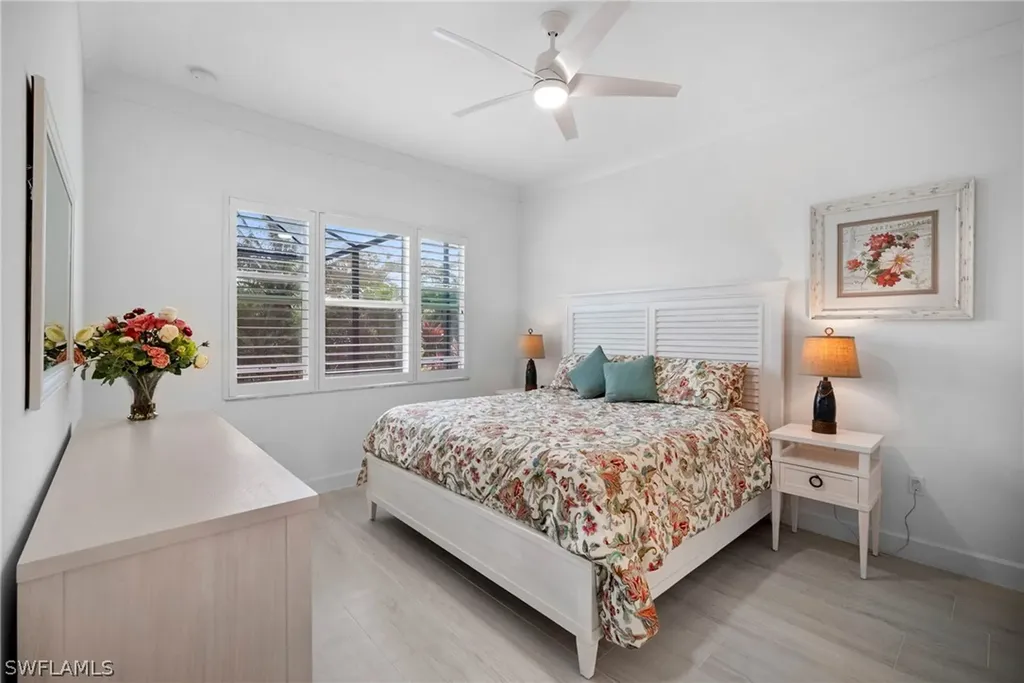 11555 Jacaranda Drive Naples FL 34120