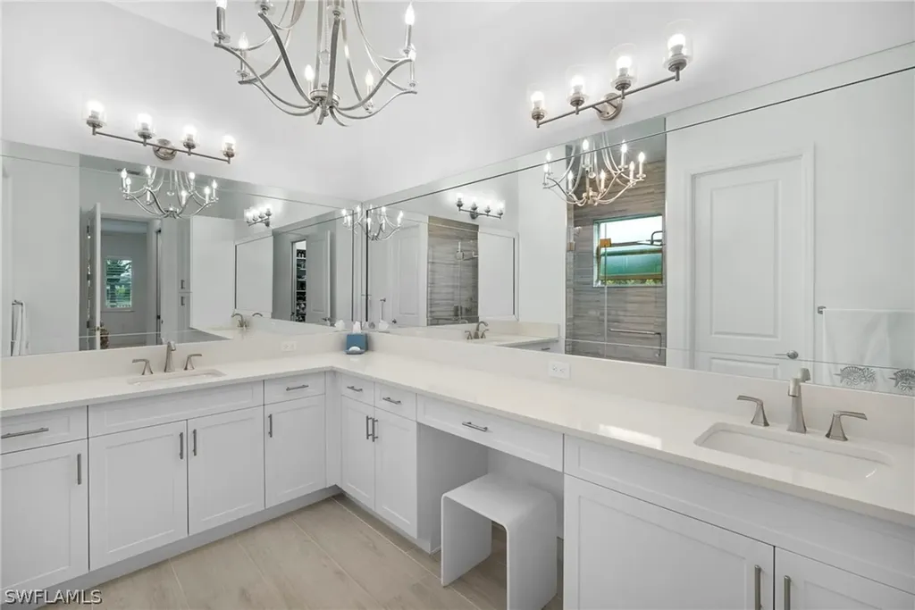 11555 Jacaranda Drive Naples FL 34120