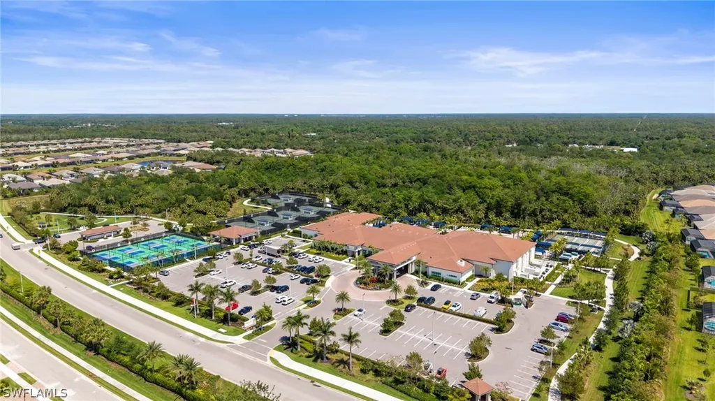 11555 Jacaranda Drive Naples FL 34120