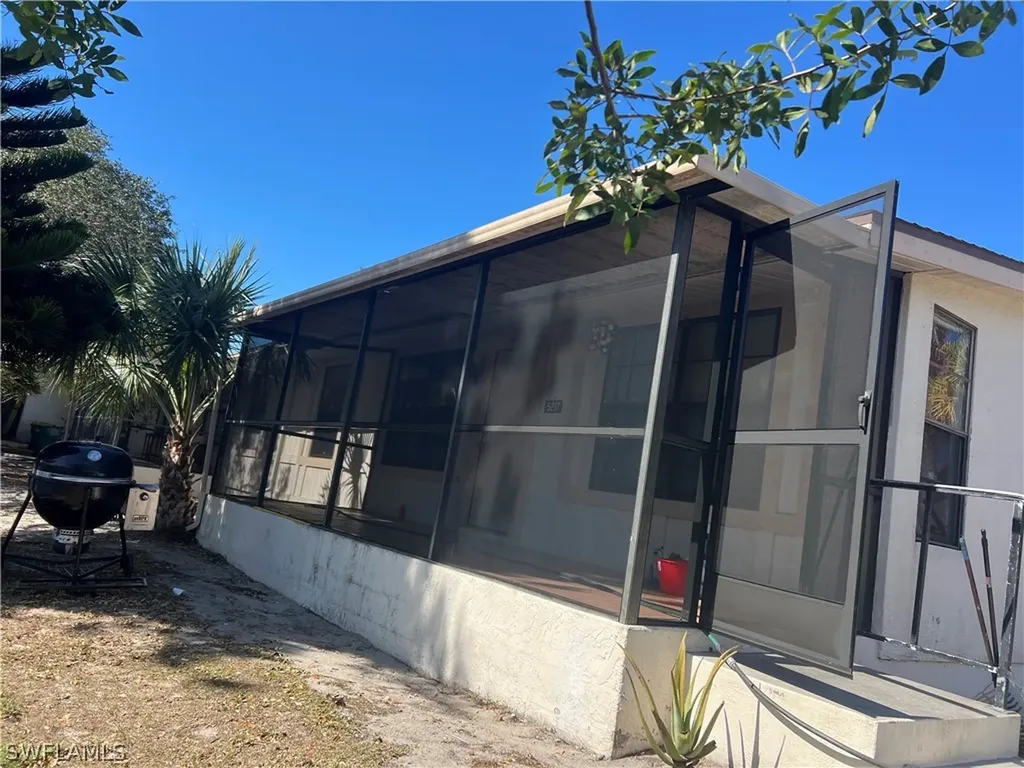 5217 Treetops Drive Naples FL 34113