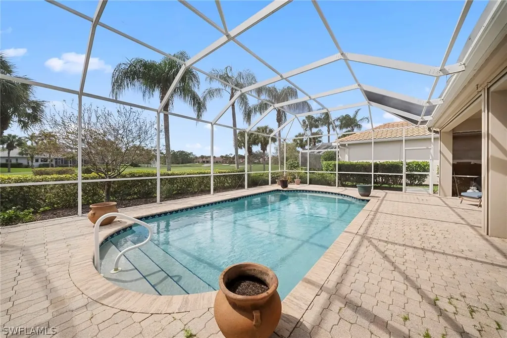 Naples FL, 8427 Gleneagle Way
