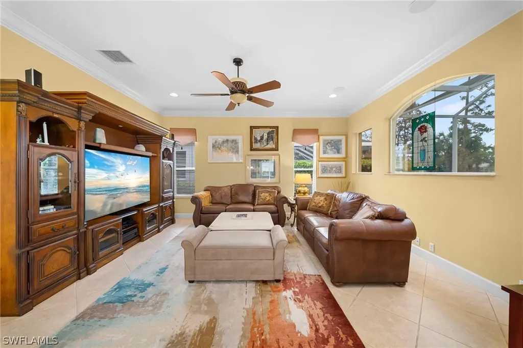 8427 Gleneagle Way Naples FL 34120