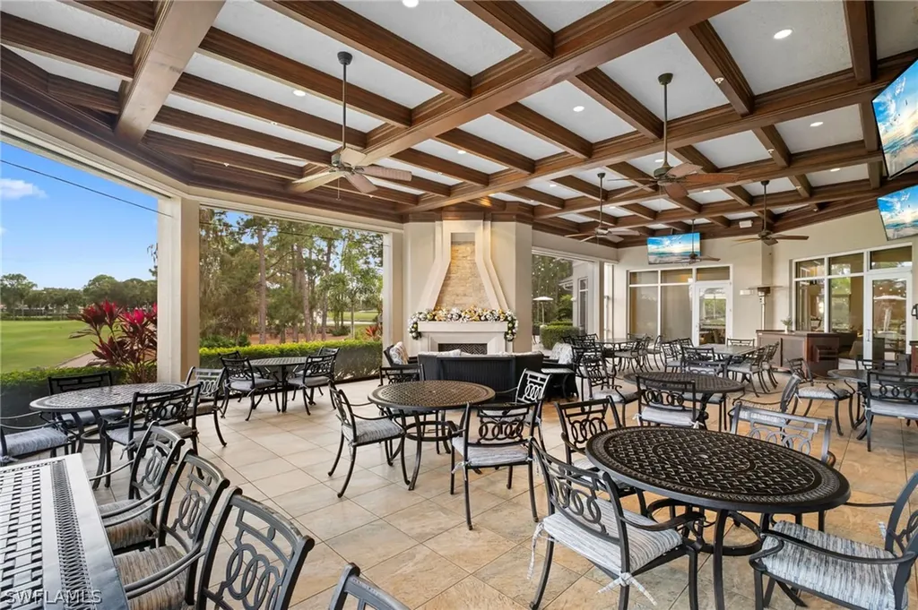 8427 Gleneagle Way Naples FL 34120