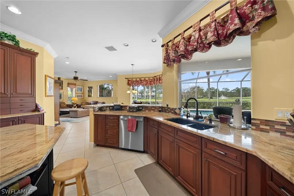 8427 Gleneagle Way Naples FL 34120