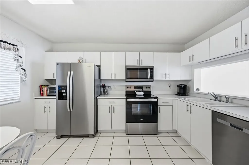 7760 Emerald Circle Naples FL 34109