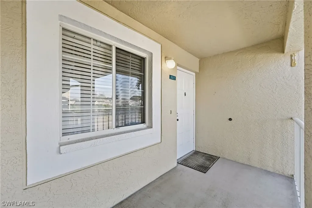 7760 Emerald Circle Naples FL 34109