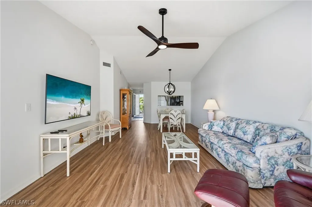7760 Emerald Circle Naples FL 34109