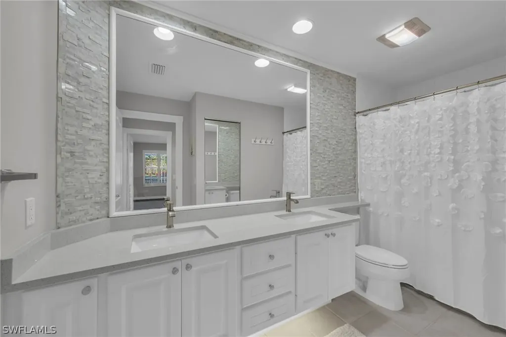5422 Guadeloupe Way Naples FL 34119